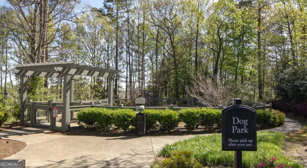 100 Pinhurst DR Atlanta, GA 30339