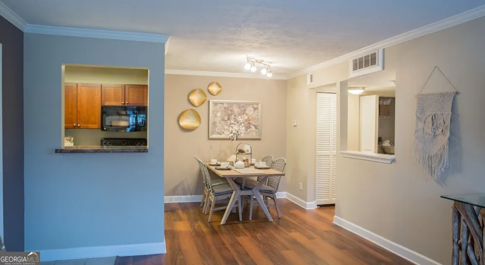 100 Pinhurst DR Atlanta, GA 30339