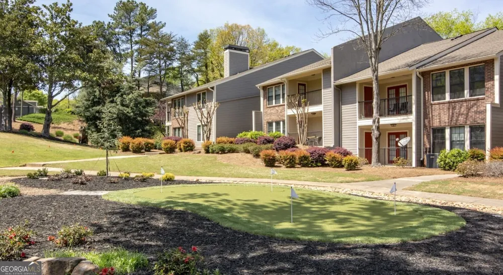 100 Pinhurst DR Atlanta, GA 30339