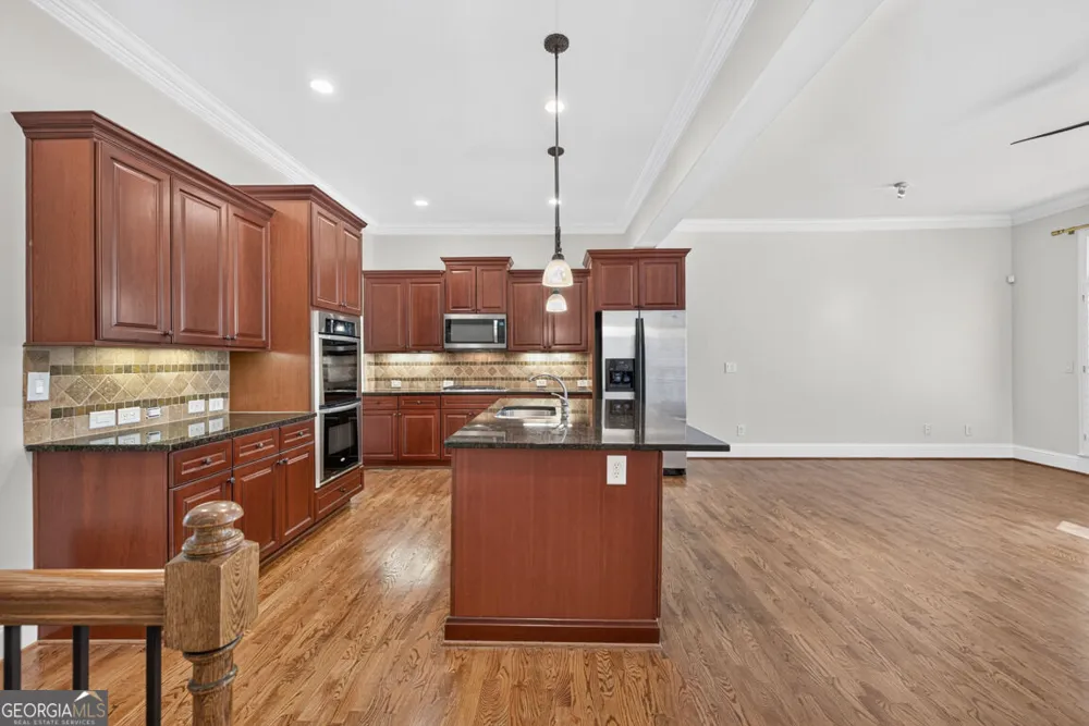 1012 Merrivale Chase Roswell, GA 30075