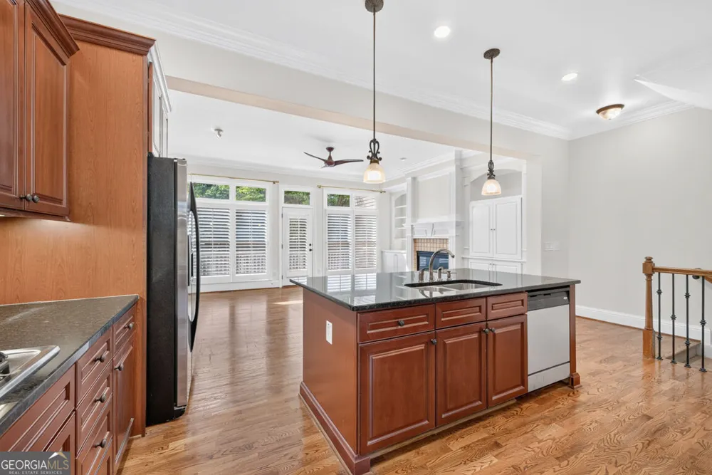 1012 Merrivale Chase Roswell, GA 30075