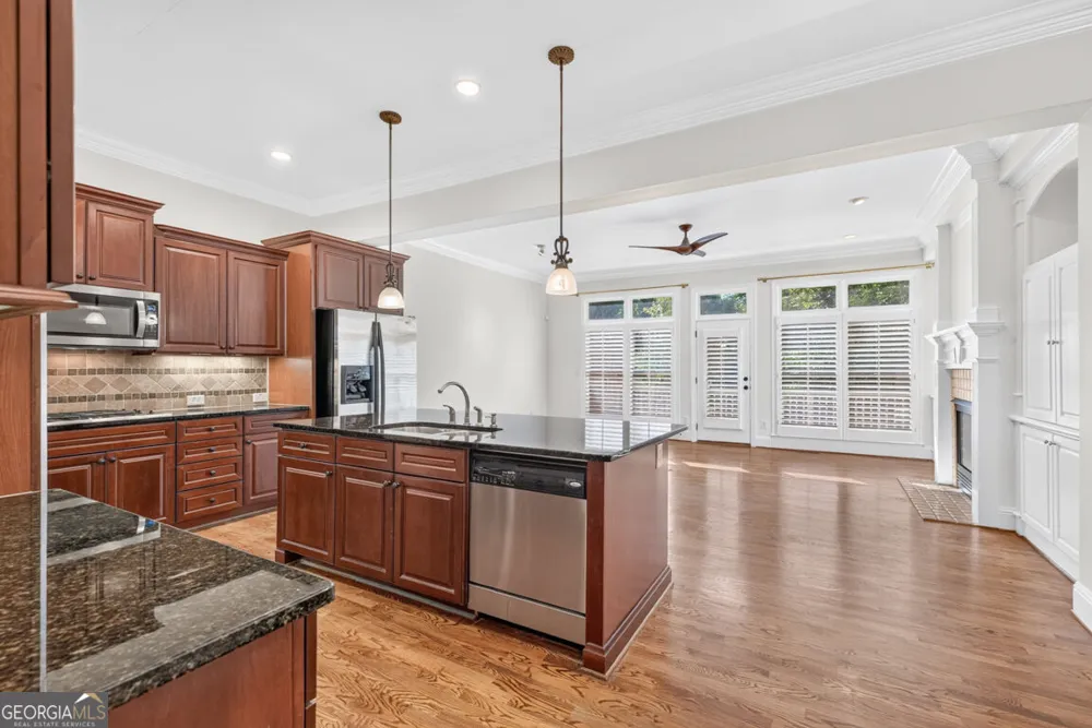 1012 Merrivale Chase Roswell, GA 30075