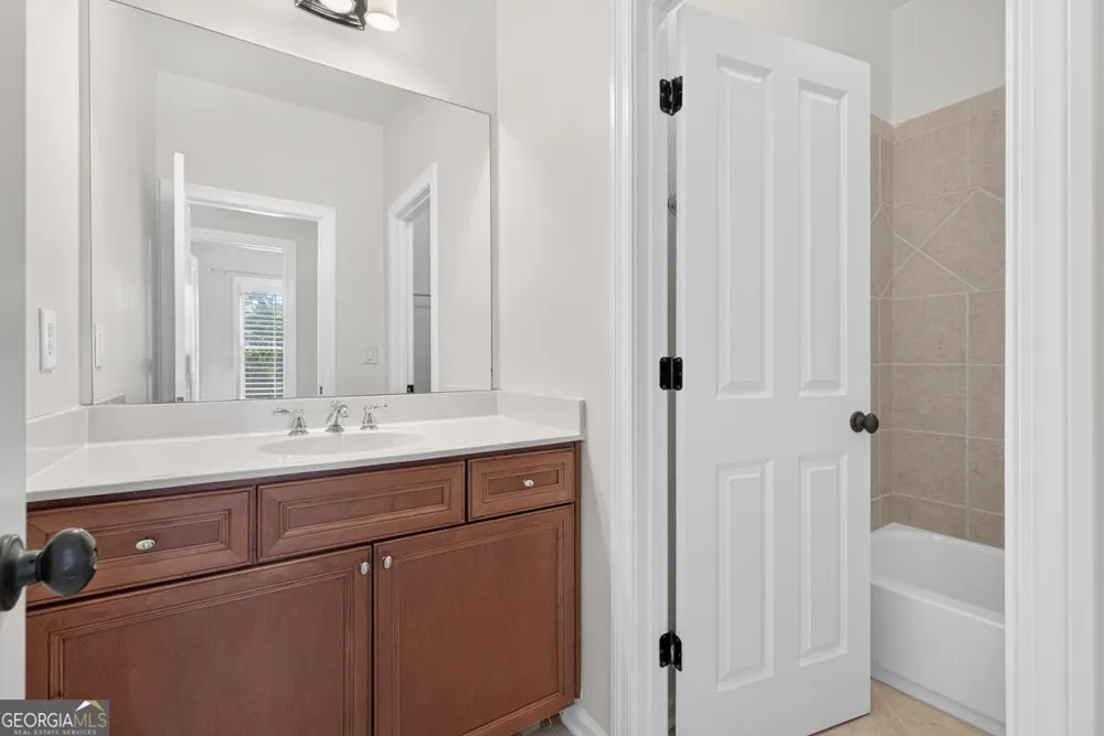 1012 Merrivale Chase Roswell, GA 30075