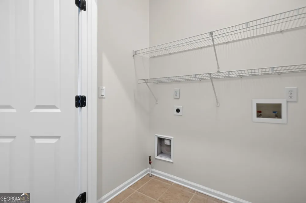 1012 Merrivale Chase Roswell, GA 30075