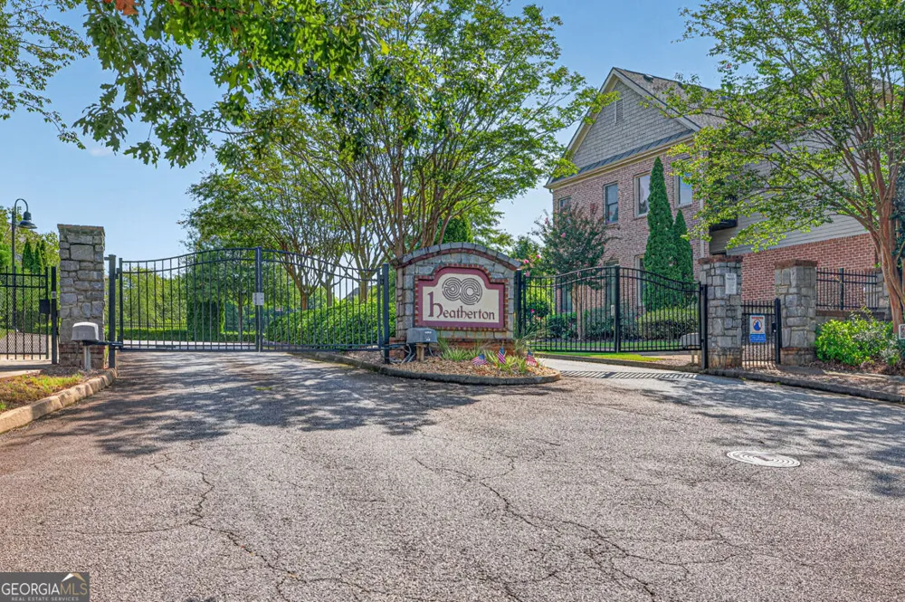 1012 Merrivale Chase Roswell, GA 30075