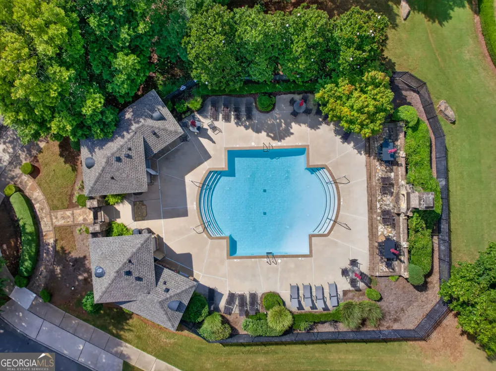 1012 Merrivale Chase Roswell, GA 30075