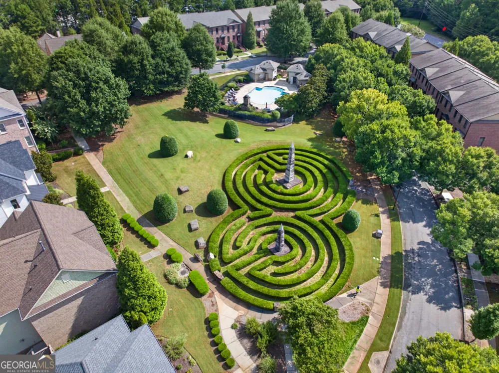 1012 Merrivale Chase Roswell, GA 30075