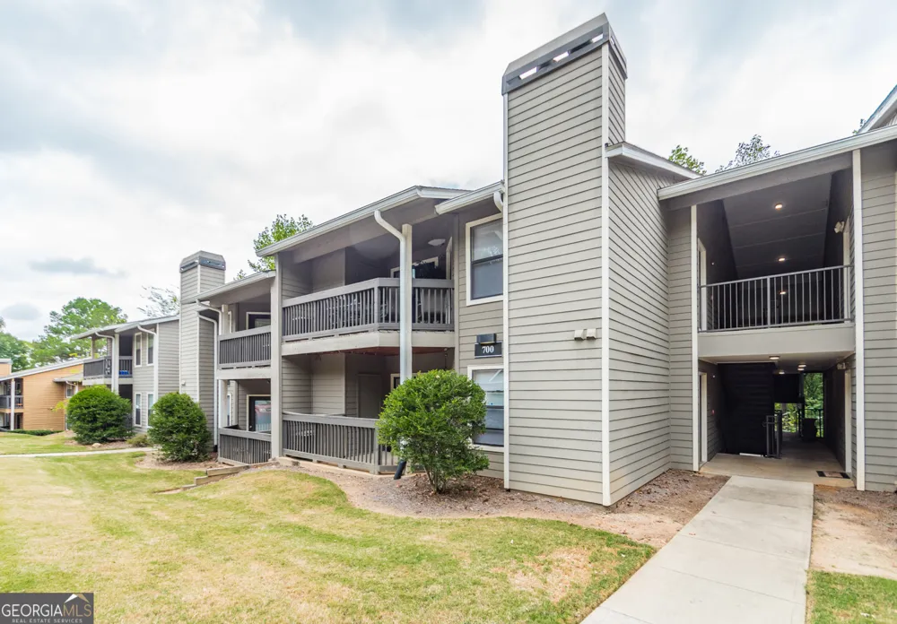 8085 Adair LN Sandy Springs, GA 30350