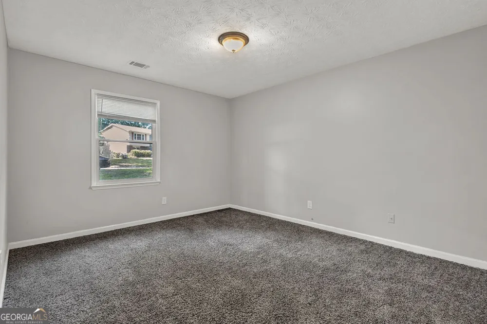 3189 Glen Hollow DR Rex, GA 30273