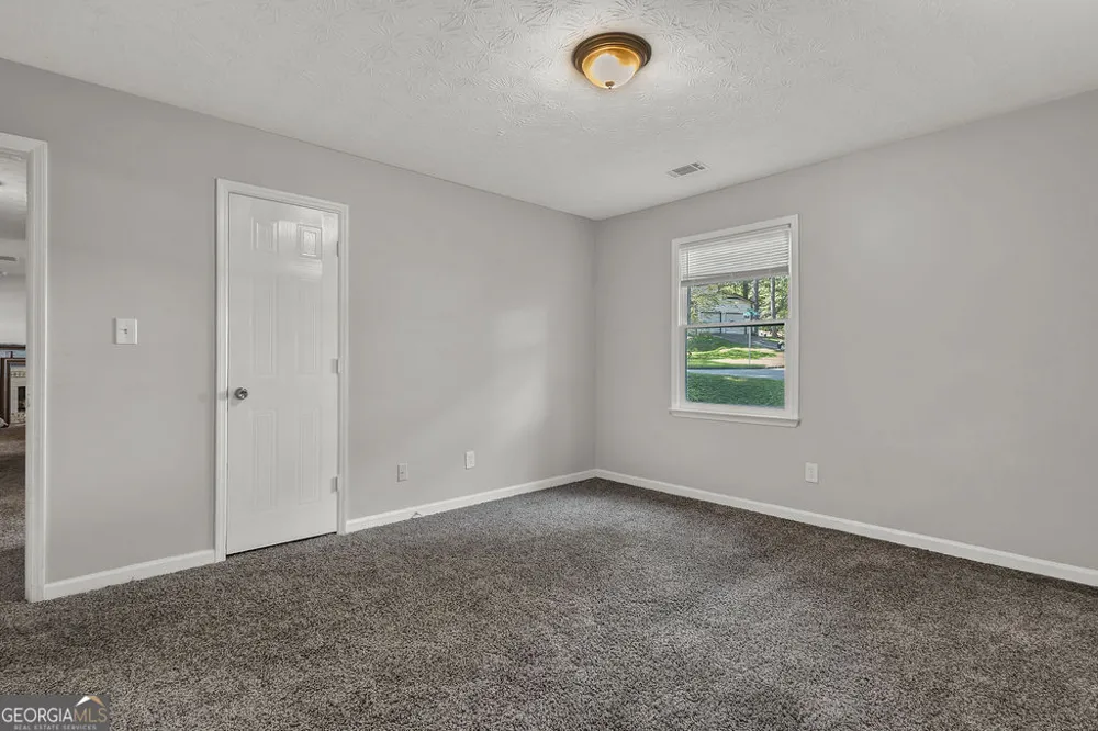 3189 Glen Hollow DR Rex, GA 30273