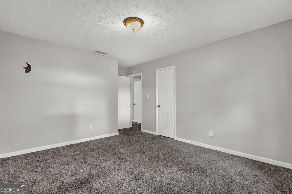 3189 Glen Hollow DR Rex, GA 30273