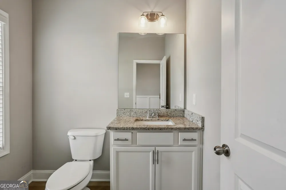 2099 Easterwood TER Decatur, GA 30032