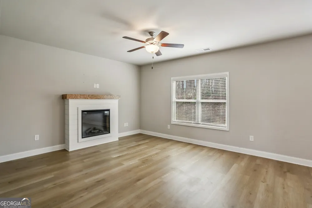 2099 Easterwood TER Decatur, GA 30032
