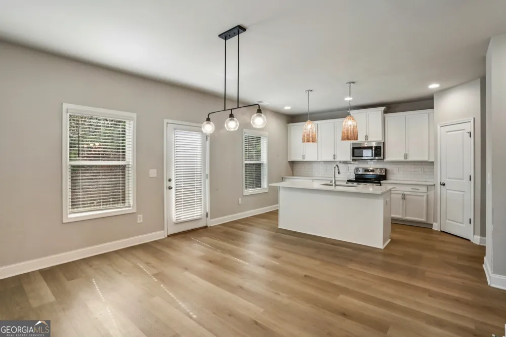 2099 Easterwood TER Decatur, GA 30032