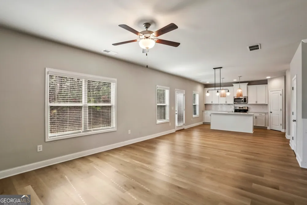2099 Easterwood TER Decatur, GA 30032