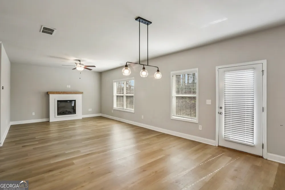 2099 Easterwood TER Decatur, GA 30032