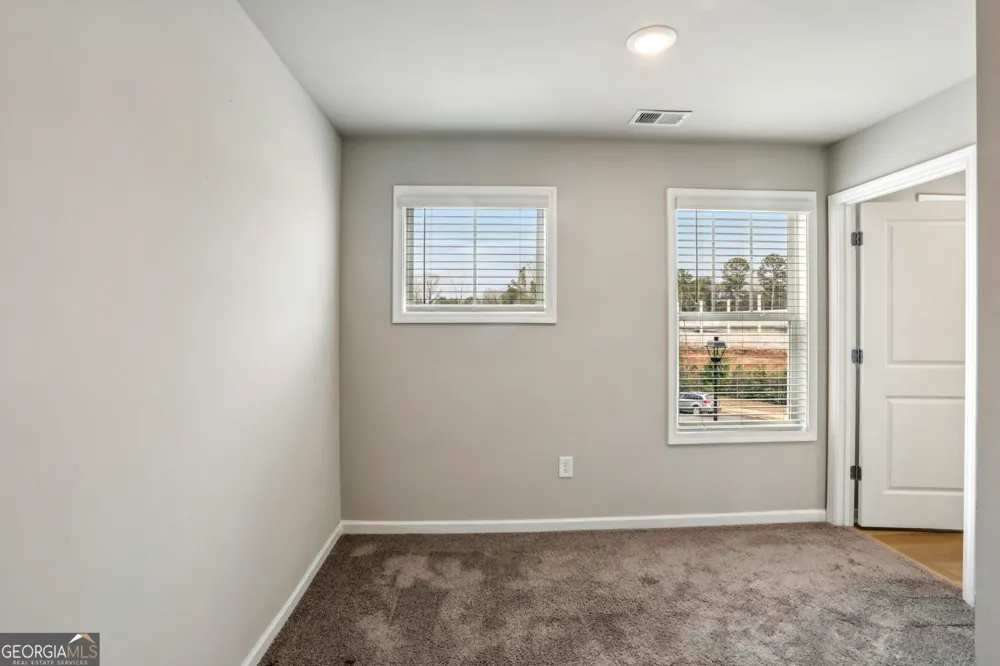 2099 Easterwood TER Decatur, GA 30032