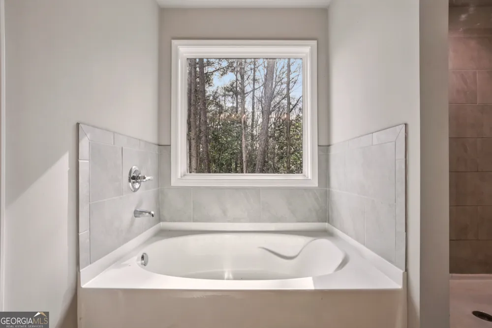 2099 Easterwood TER Decatur, GA 30032