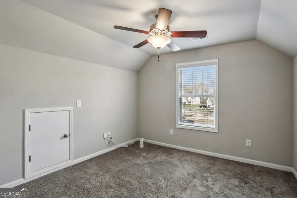 2099 Easterwood TER Decatur, GA 30032