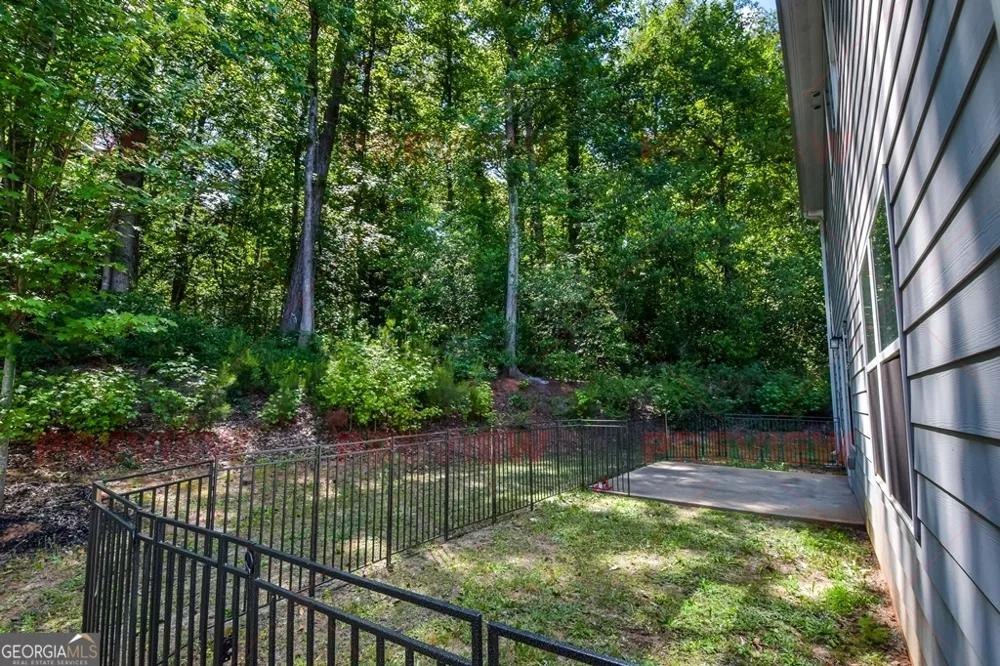 2099 Easterwood TER Decatur, GA 30032