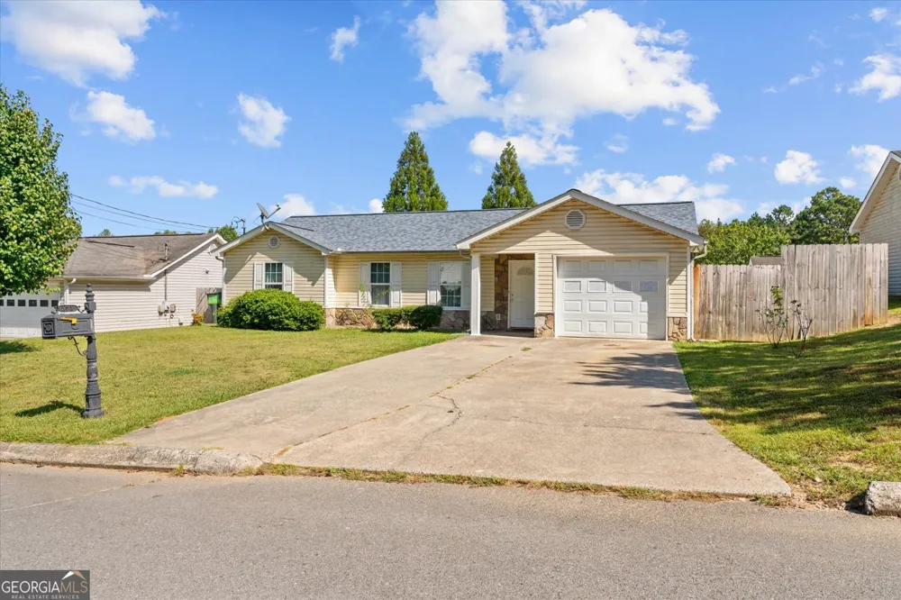 171 Bear Den CT Dalton, GA 30721