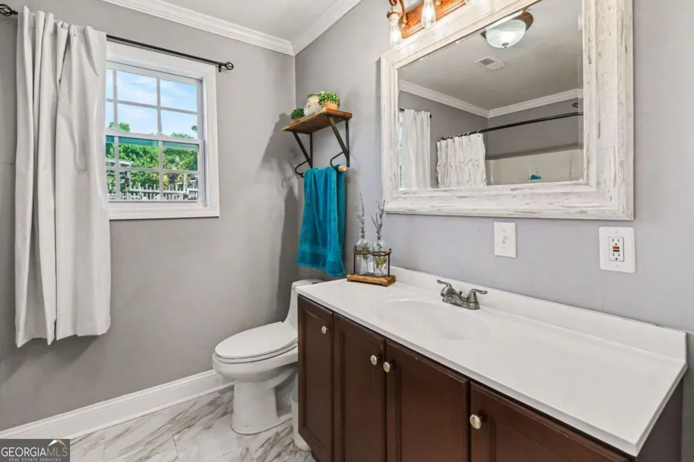 197 Hills Creek RD Taylorsville, GA 30178