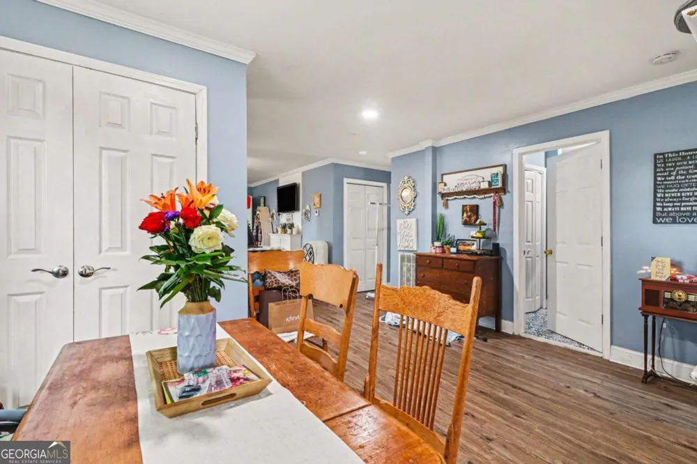 197 Hills Creek RD Taylorsville, GA 30178