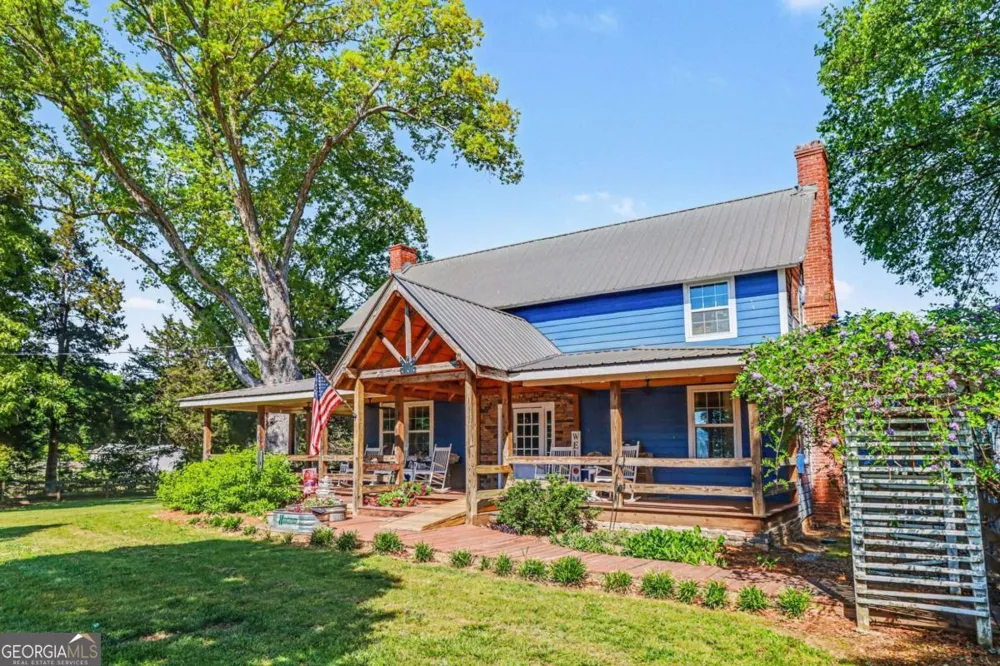197 Hills Creek RD Taylorsville, GA 30178