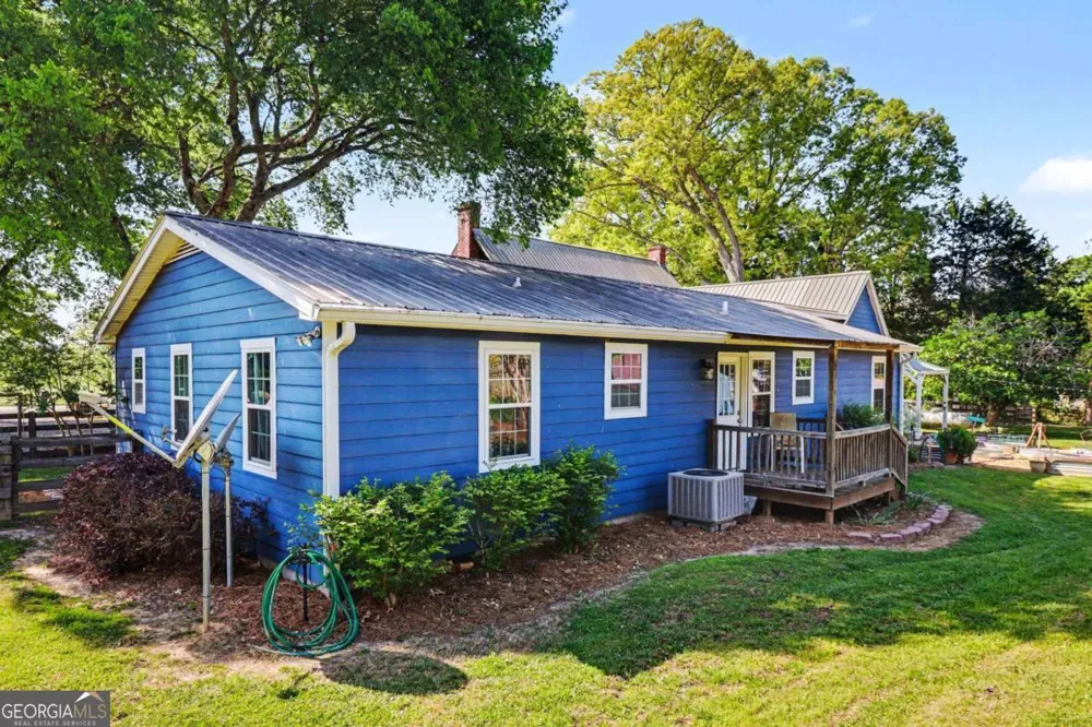 197 Hills Creek RD Taylorsville, GA 30178