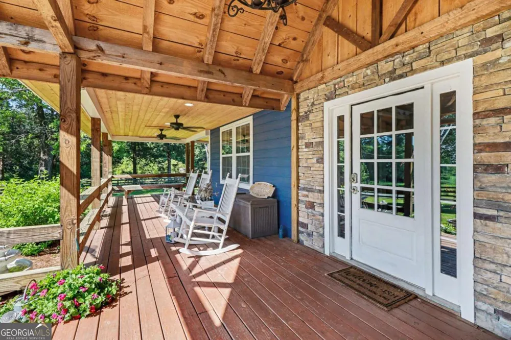 197 Hills Creek RD Taylorsville, GA 30178
