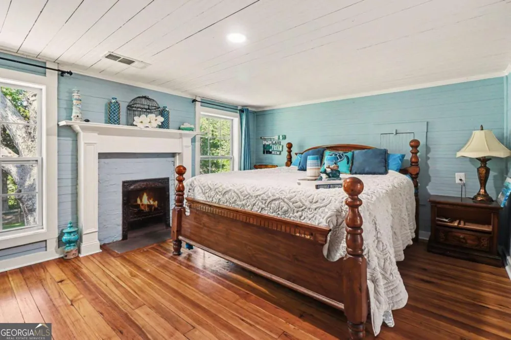 197 Hills Creek RD Taylorsville, GA 30178