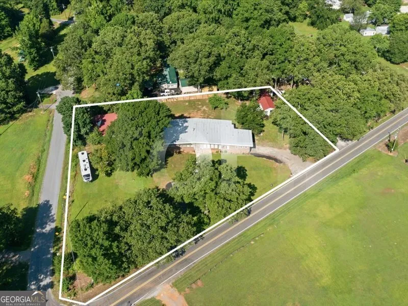 1960 County Road 102 Cedar Bluff, AL 35959