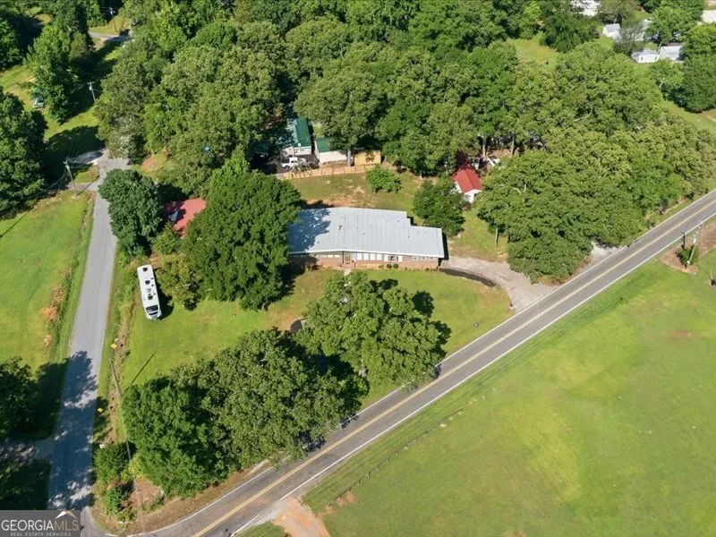 1960 County Road 102 Cedar Bluff, AL 35959