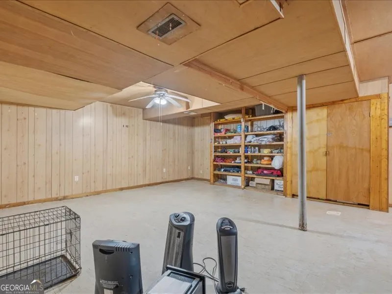 1960 County Road 102 Cedar Bluff, AL 35959