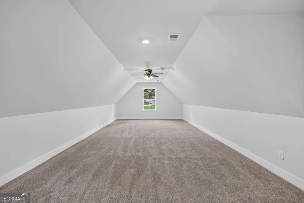 6052 Oak Hill DR Flowery Branch, GA 30542