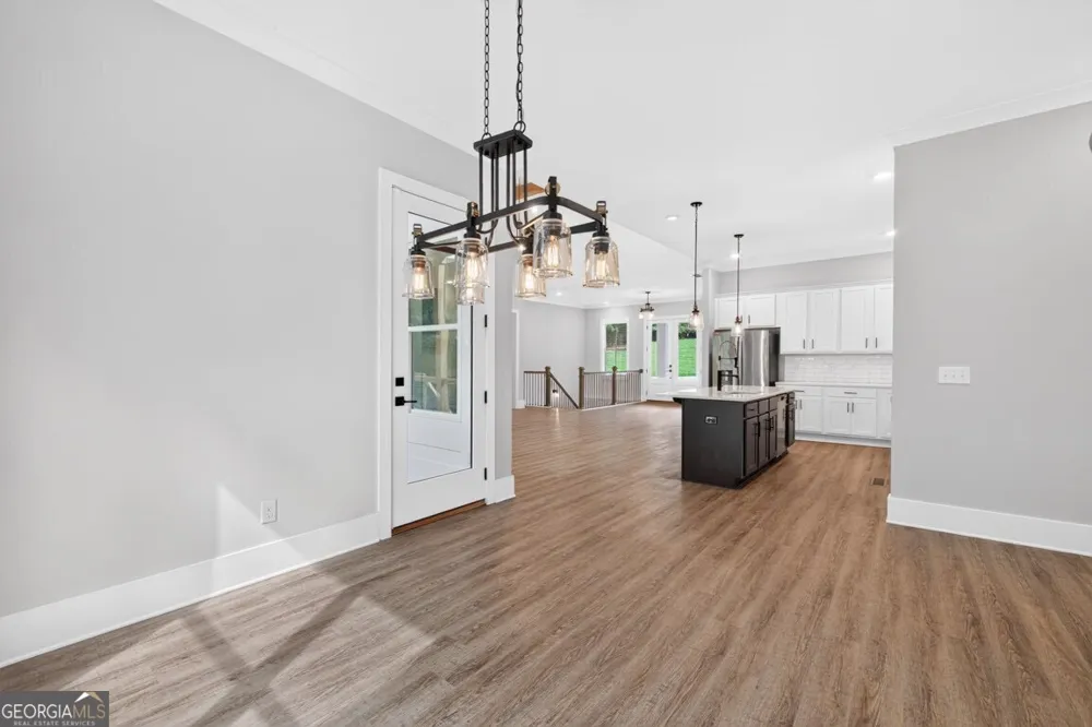 6052 Oak Hill DR Flowery Branch, GA 30542
