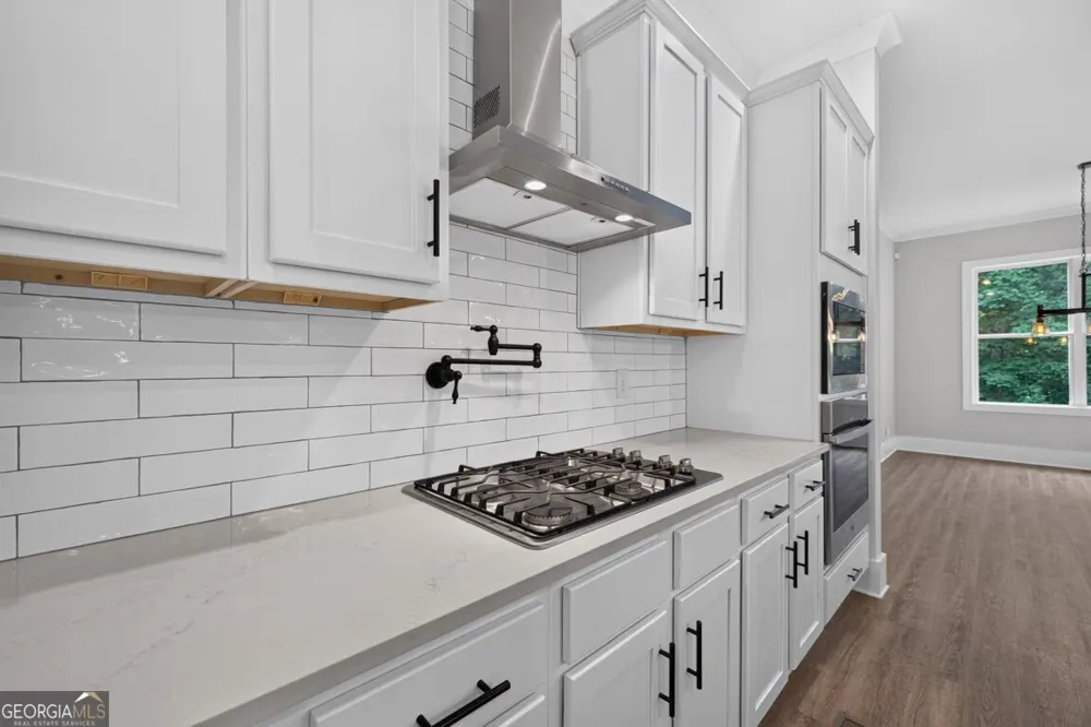 6052 Oak Hill DR Flowery Branch, GA 30542