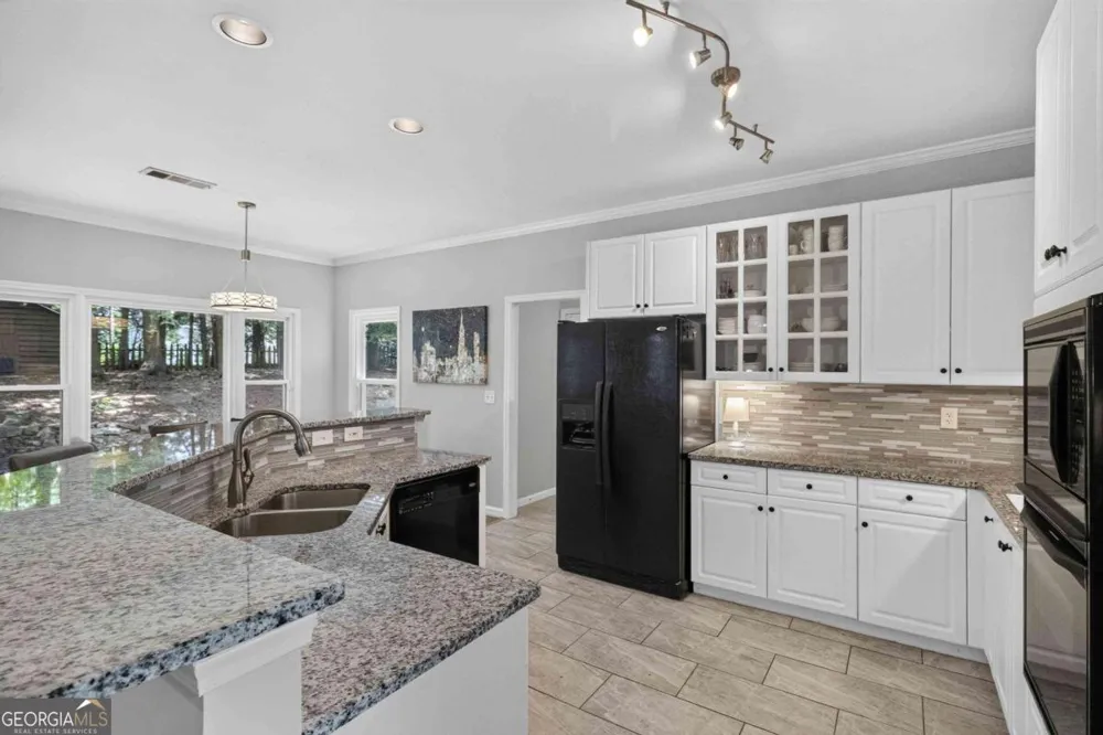 2456 Arcadia DR NW Acworth, GA 30101