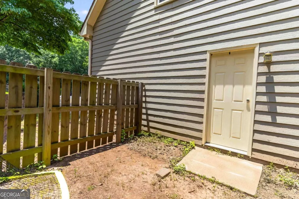2456 Arcadia DR NW Acworth, GA 30101