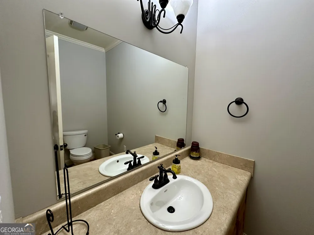 334 Glen Abby LN Pendergrass, GA 30567