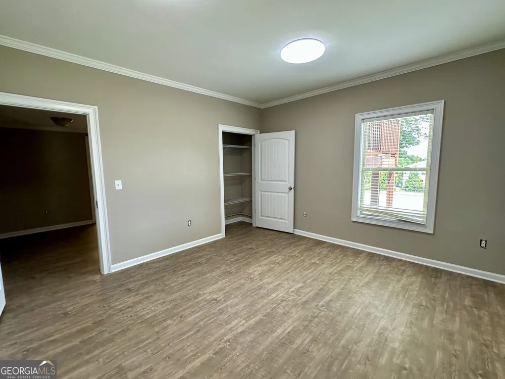 334 Glen Abby LN Pendergrass, GA 30567