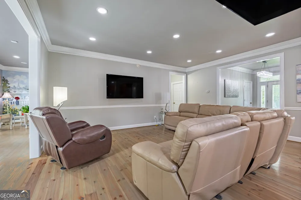 320 Alewine AVE Tallapoosa, GA 30176