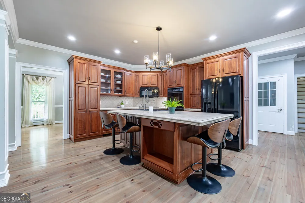 320 Alewine AVE Tallapoosa, GA 30176