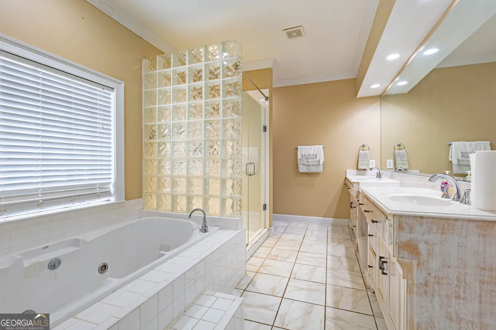 320 Alewine AVE Tallapoosa, GA 30176