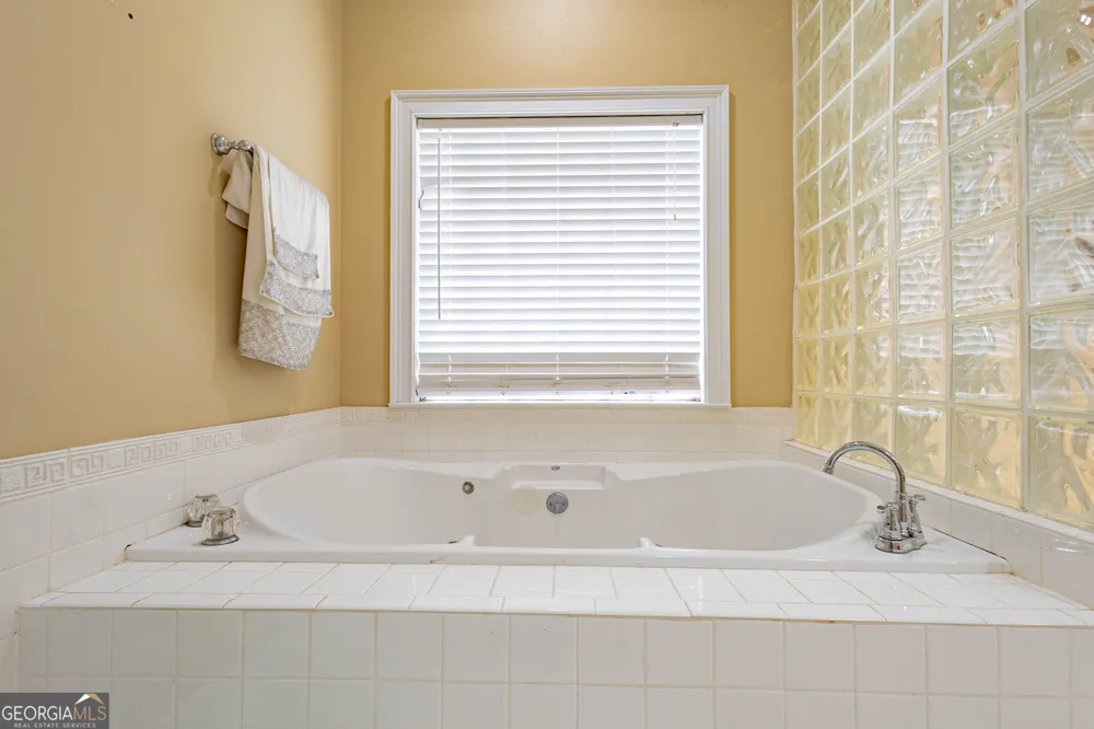 320 Alewine AVE Tallapoosa, GA 30176