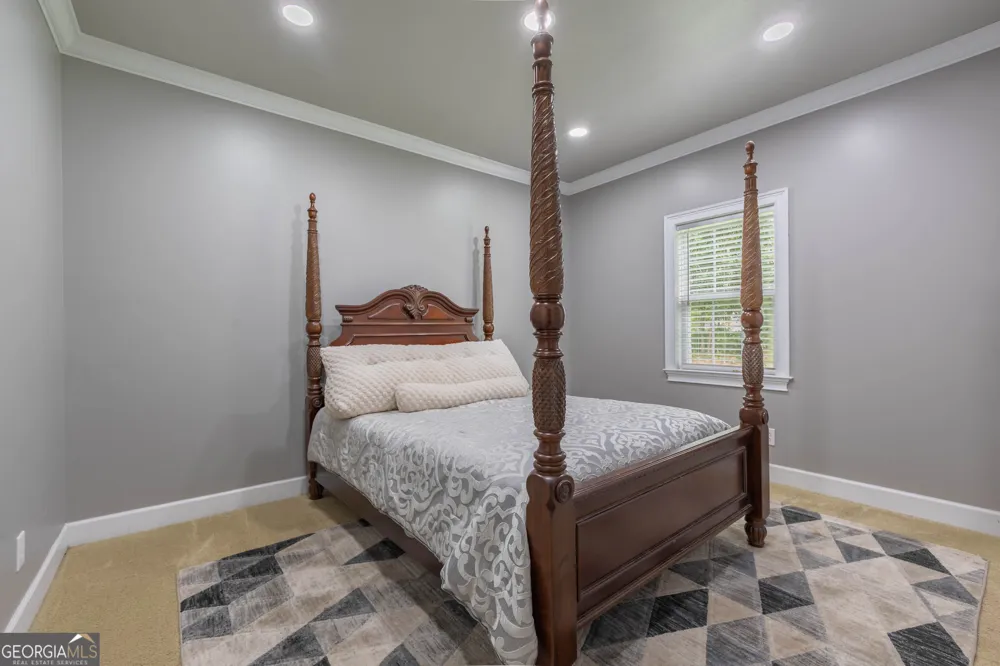 320 Alewine AVE Tallapoosa, GA 30176