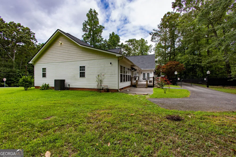 320 Alewine AVE Tallapoosa, GA 30176