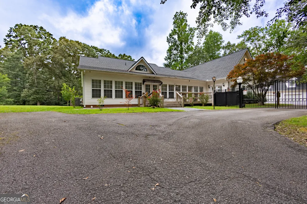 320 Alewine AVE Tallapoosa, GA 30176