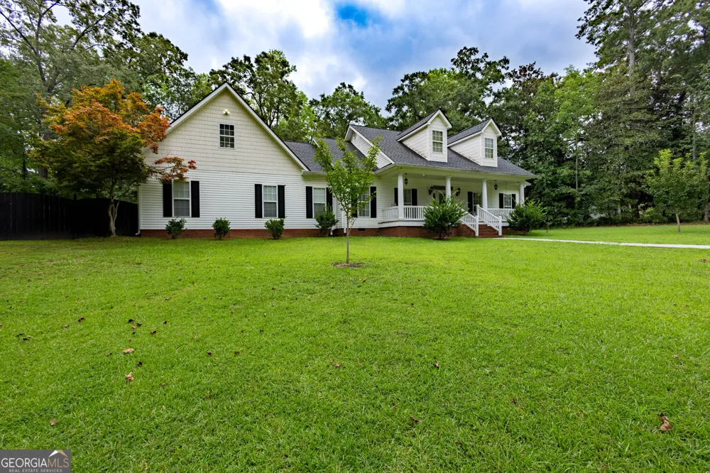 320 Alewine AVE Tallapoosa, GA 30176