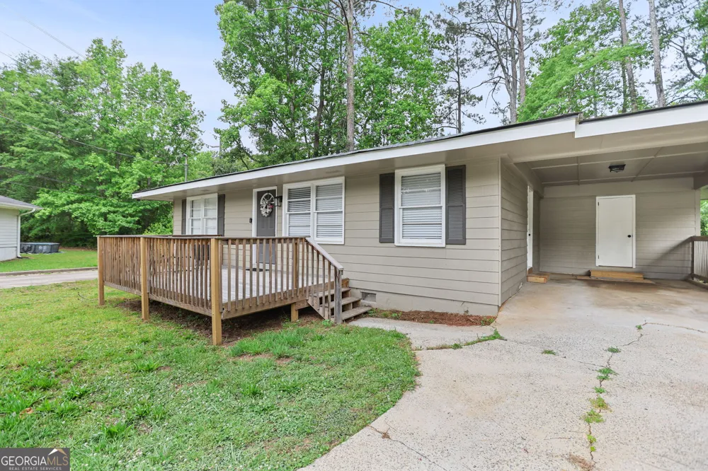 9 W Park CT Newnan, GA 30263